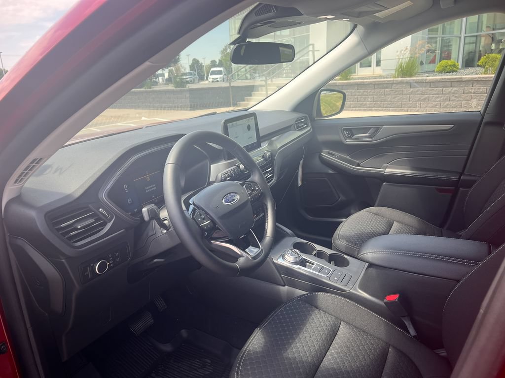 New 2026 Ford Escape Active w/ Cold Weather Package AWD/4WD image 9