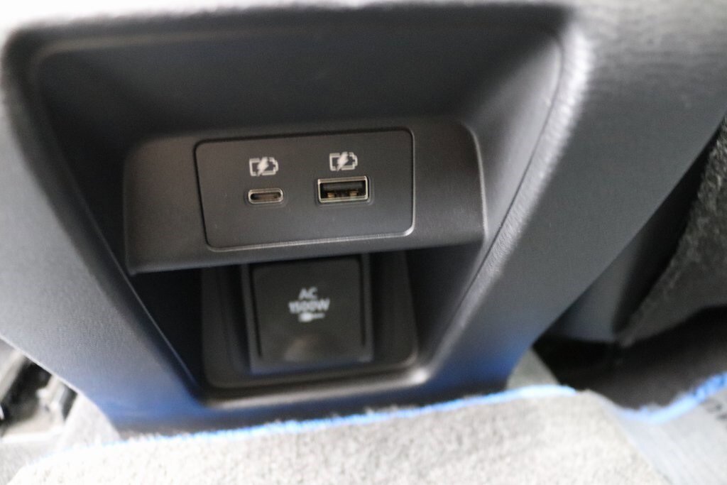 Used 2025 Mitsubishi Outlander SEL AWD/4WD image 25