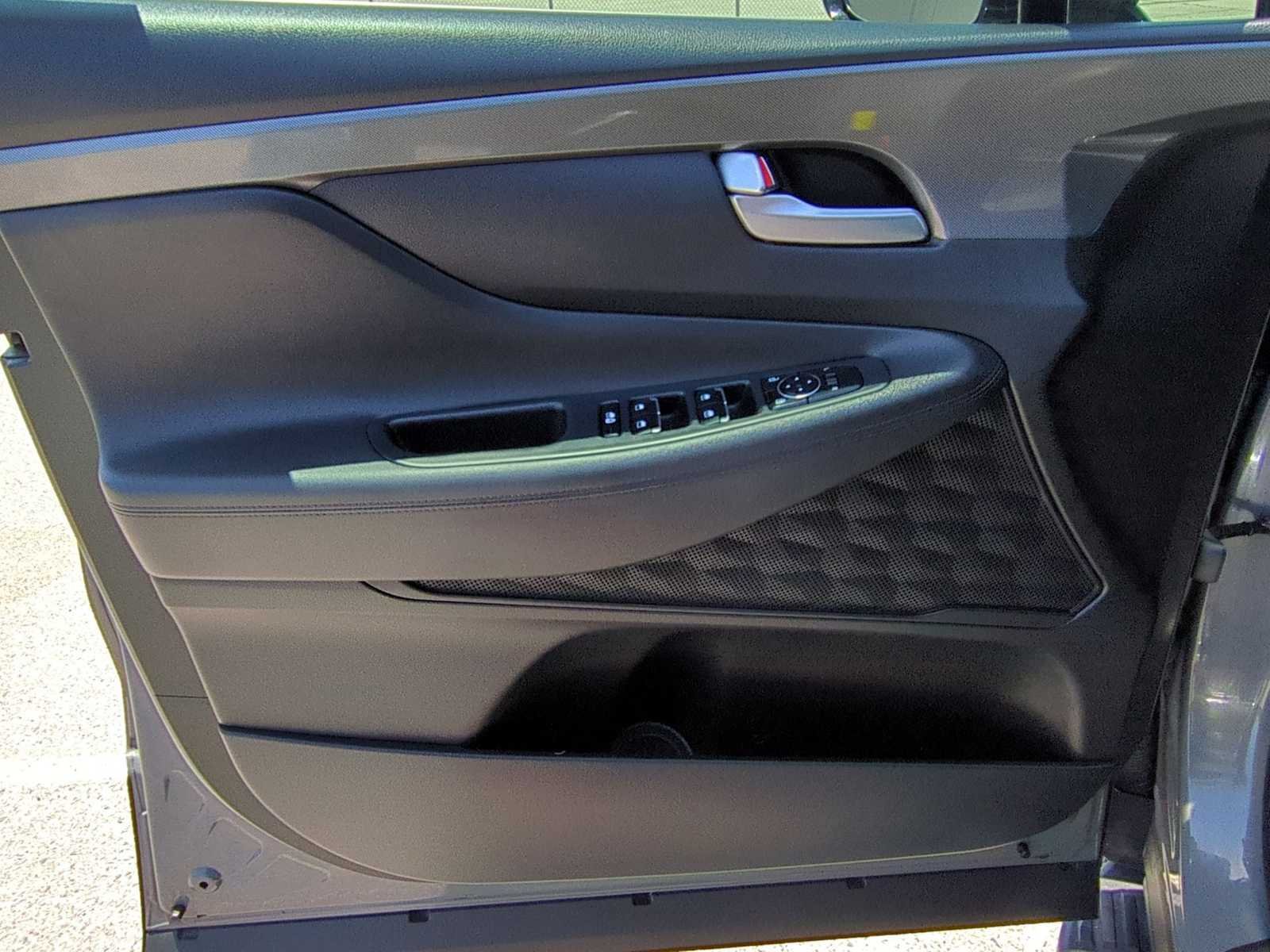 Used 2022 Hyundai Santa Fe XRT FWD image 10