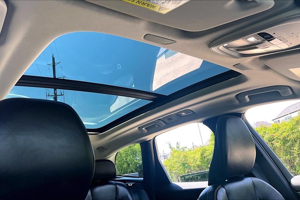 Used 2023 Volvo XC60 B5 Ultimate w/ Climate Package FWD image 23
