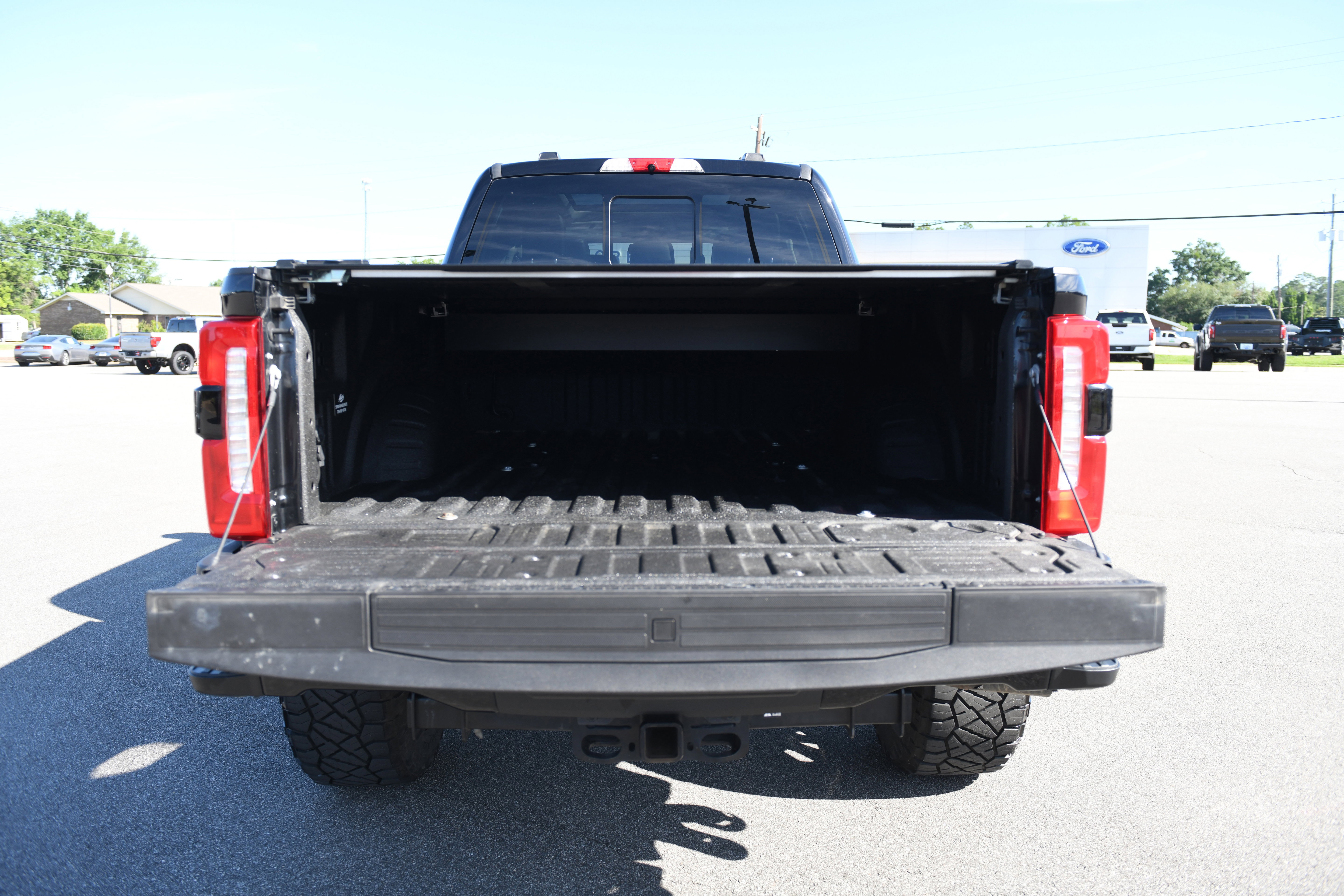 Used 2024 Ford F250 Lariat w/ Lariat Ultimate Package AWD/4WD image 15