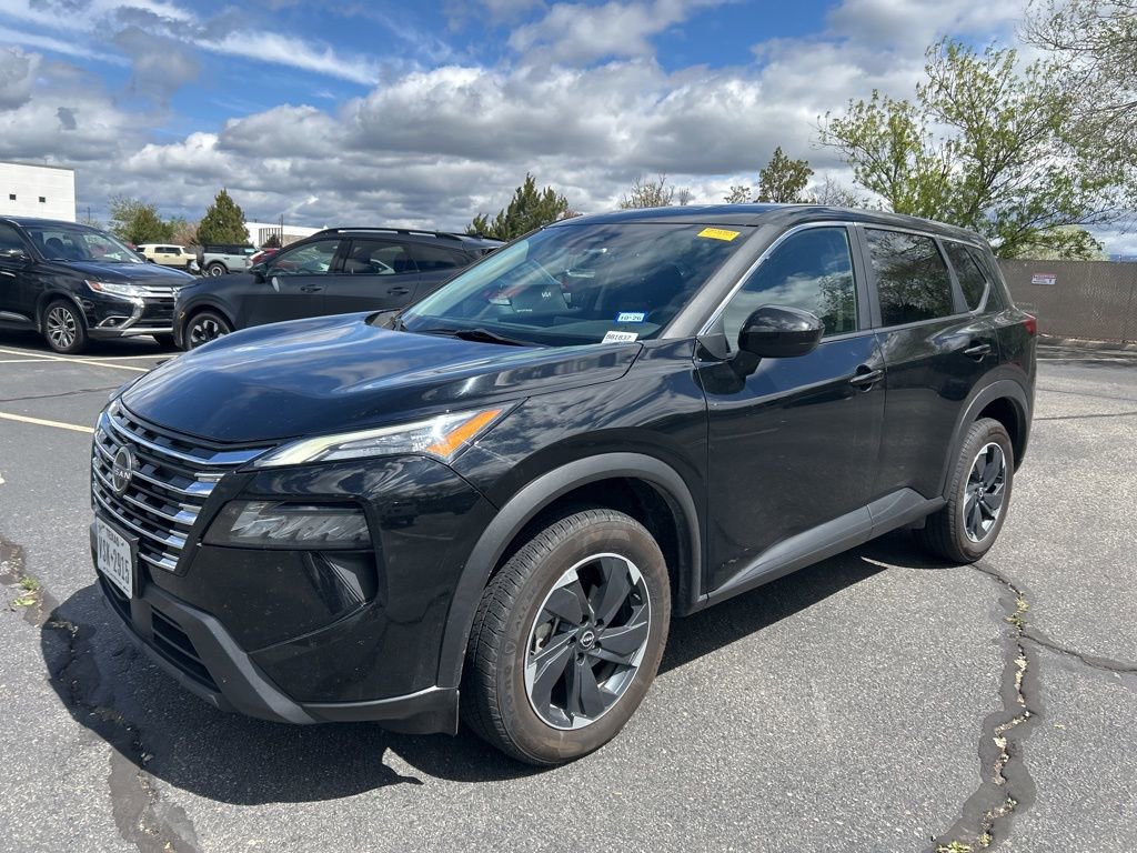 Used 2024 Nissan Rogue SV AWD/4WD image 17