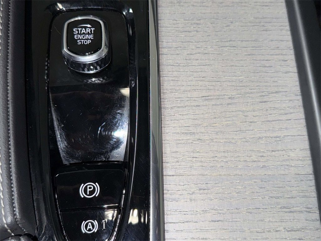 Used 2024 Volvo S90 B6 Ultimate w/ Protection Package Premier image 23