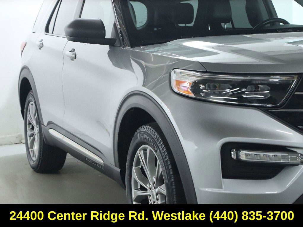 Used 2022 Ford Explorer XLT w/ Equipment Group 202A image 9