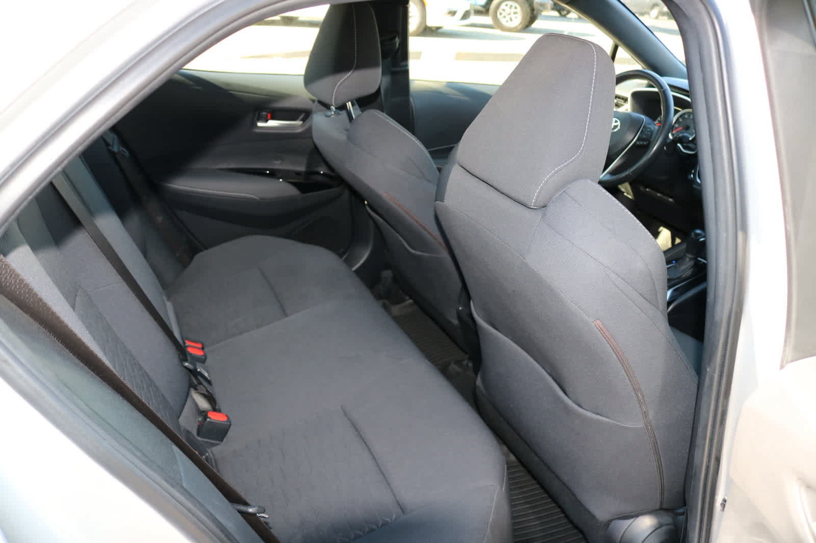 Used 2022 Toyota Corolla SE FWD image 27