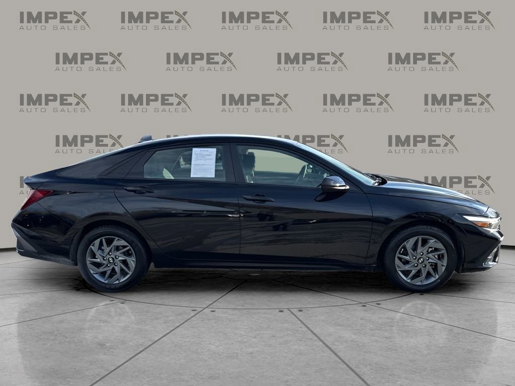 Used 2024 Hyundai Elantra SEL image 6