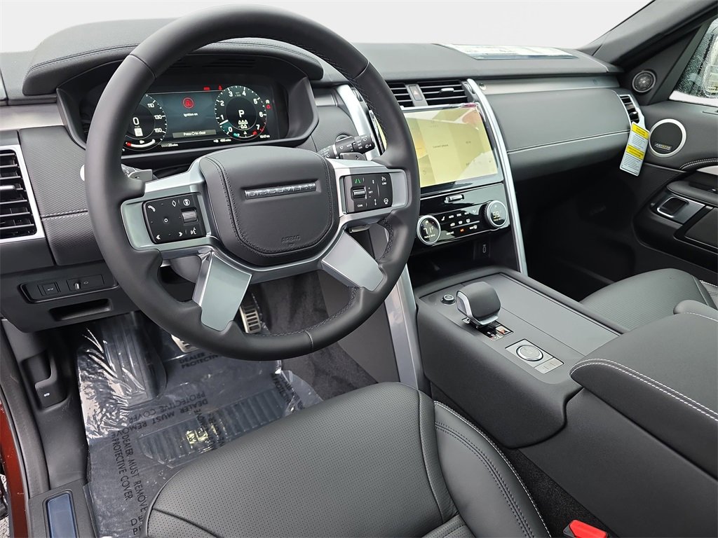 New 2026 Land Rover Discovery Limited Edition image 16