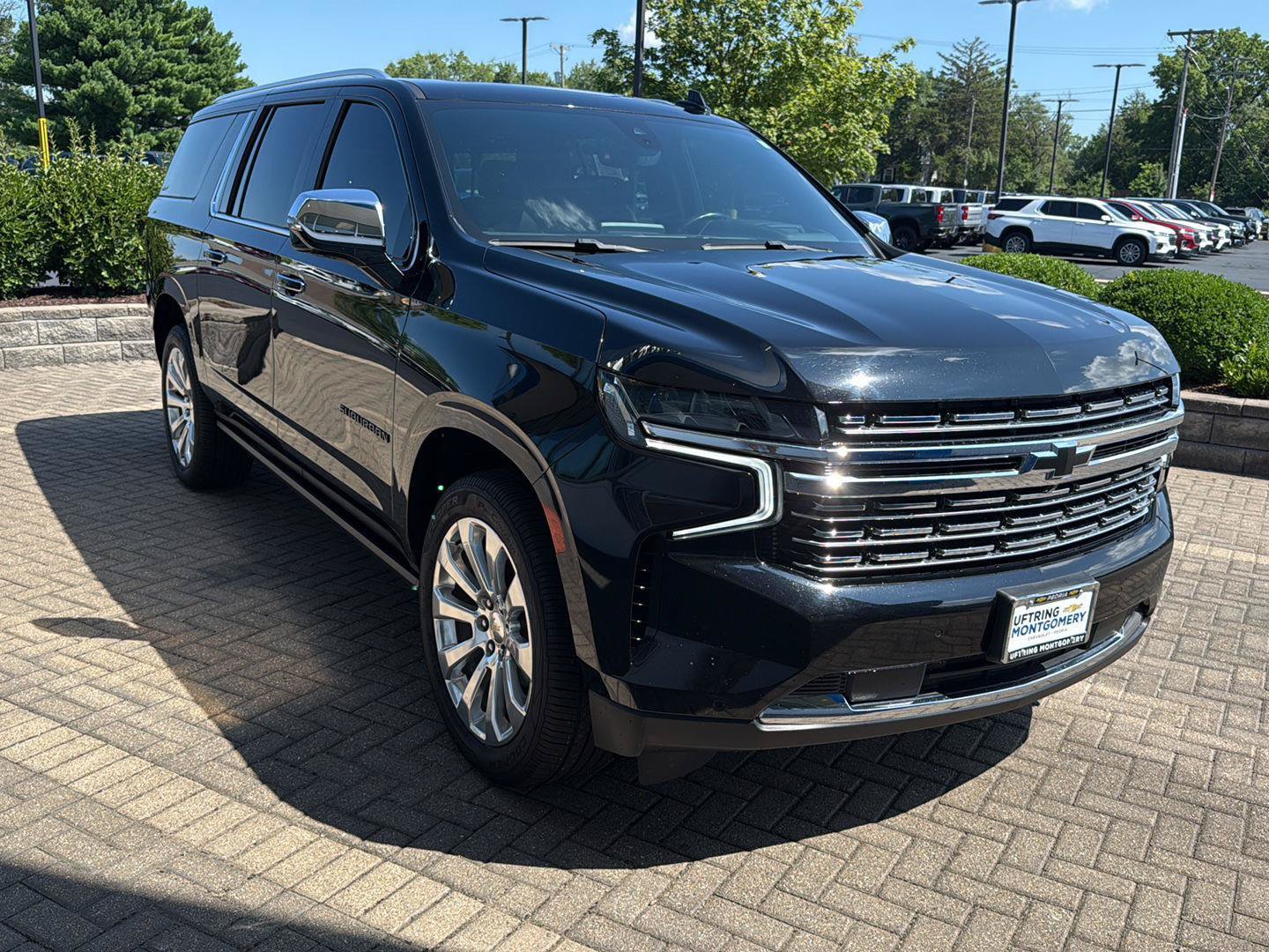 Used 2021 Chevrolet Suburban Premier AWD/4WD image 7