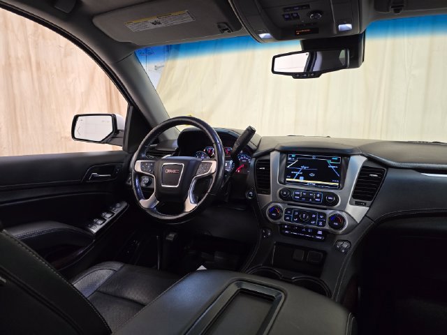 Used 2018 GMC Yukon XL SLT w/ Open Road Package AWD/4WD image 38