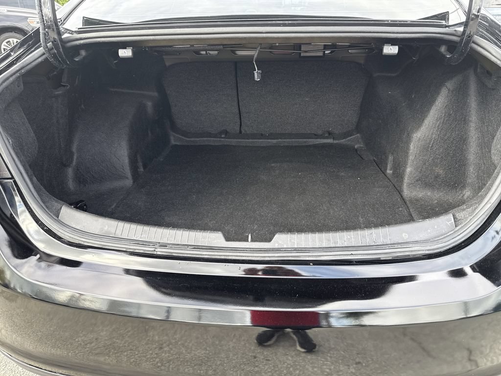 Used 2023 Chevrolet Malibu LT FWD image 25