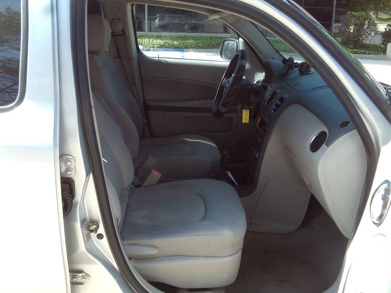 Used 2010 Chevrolet HHR LT FWD image 15