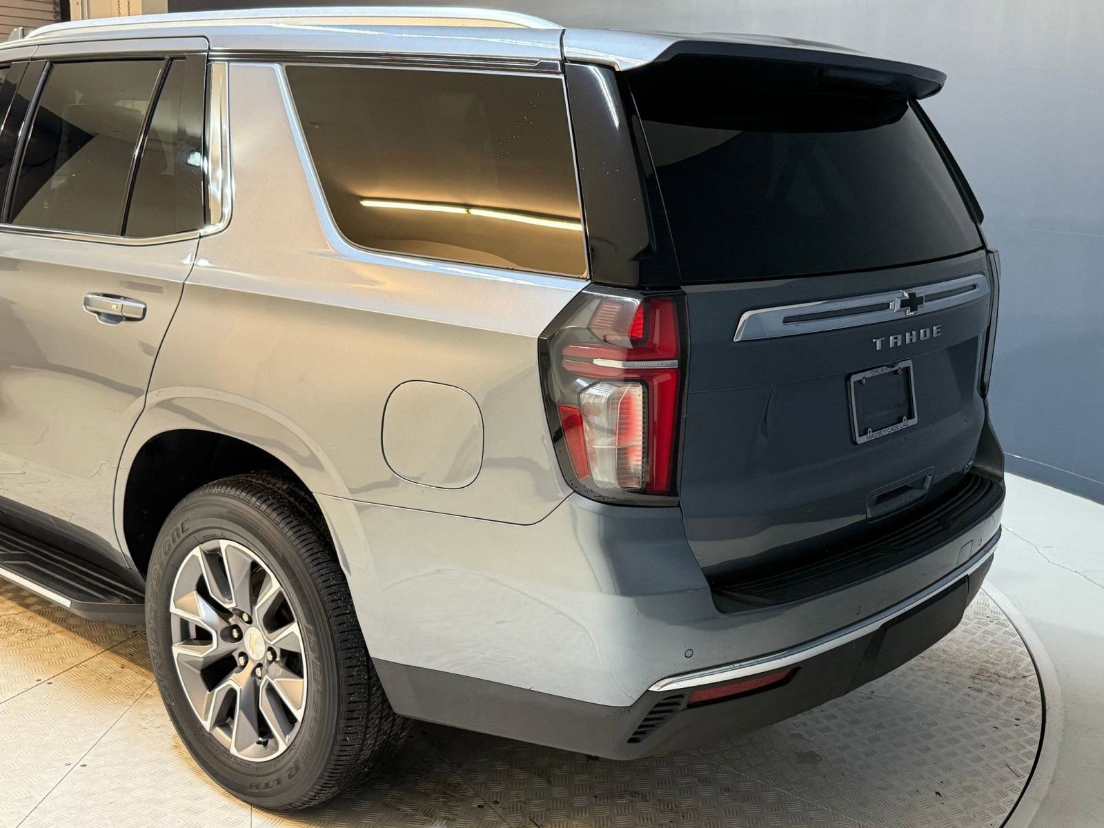 Used 2022 Chevrolet Tahoe LT w/ LT Signature Package image 23