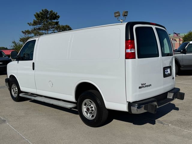 Used 2024 GMC Savana 2500 w/ Driver Convenience Package RWD image 9