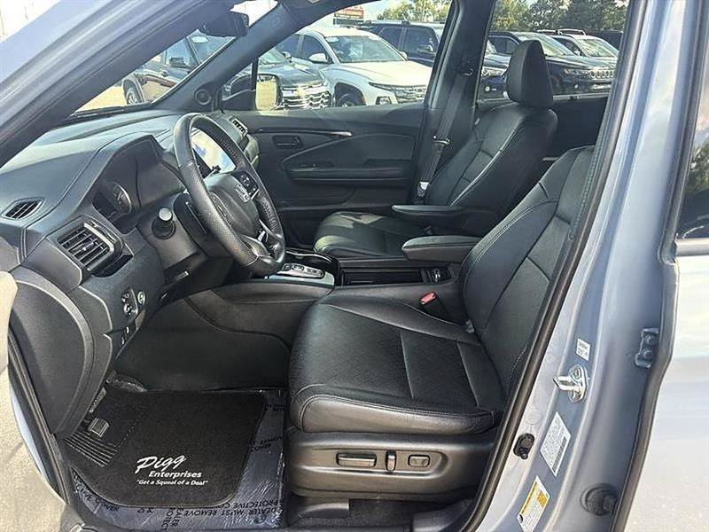Used 2023 Honda Passport Elite image 12