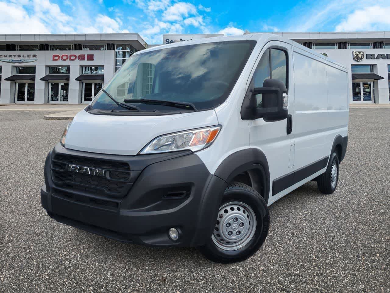 Used 2025 RAM ProMaster 2500 w/ Convenience Group FWD image 1