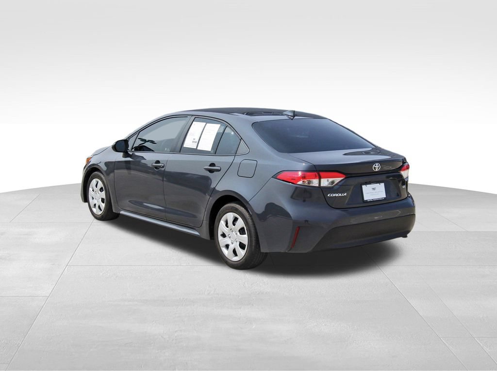 Used 2024 Toyota Corolla LE FWD image 3