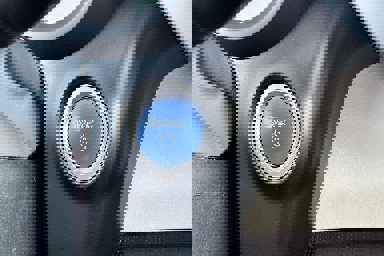 Certified 2023 Toyota Sienna LE image 33