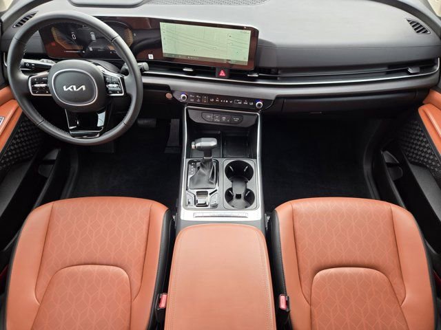 Certified 2026 Kia Carnival EX FWD image 24