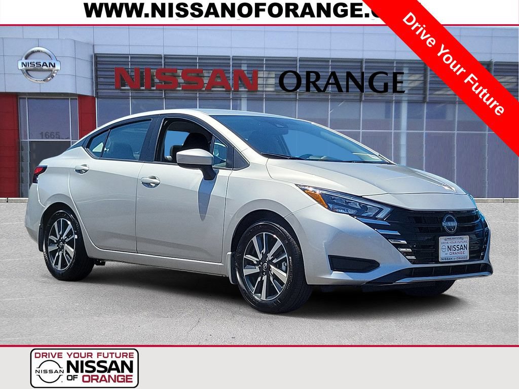 Used 2025 Nissan Versa SV w/ Trunk Package FWD image 1