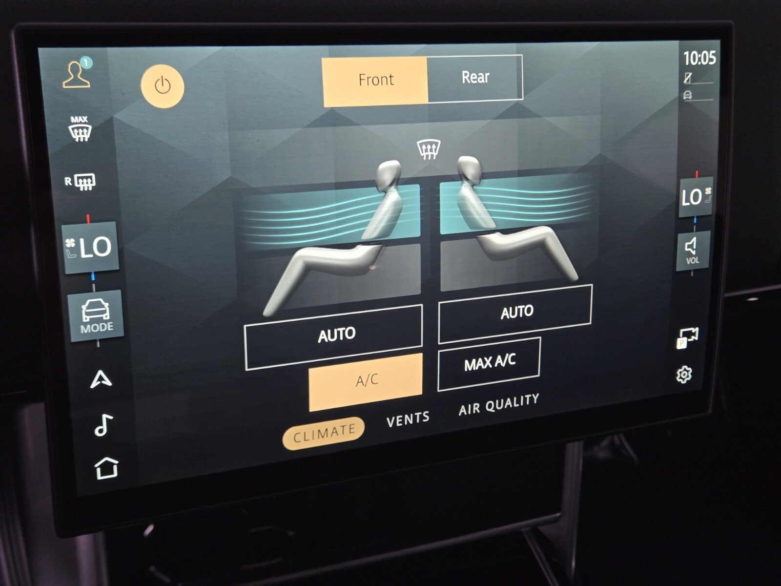 New 2025 Land Rover Range Rover SE image 28