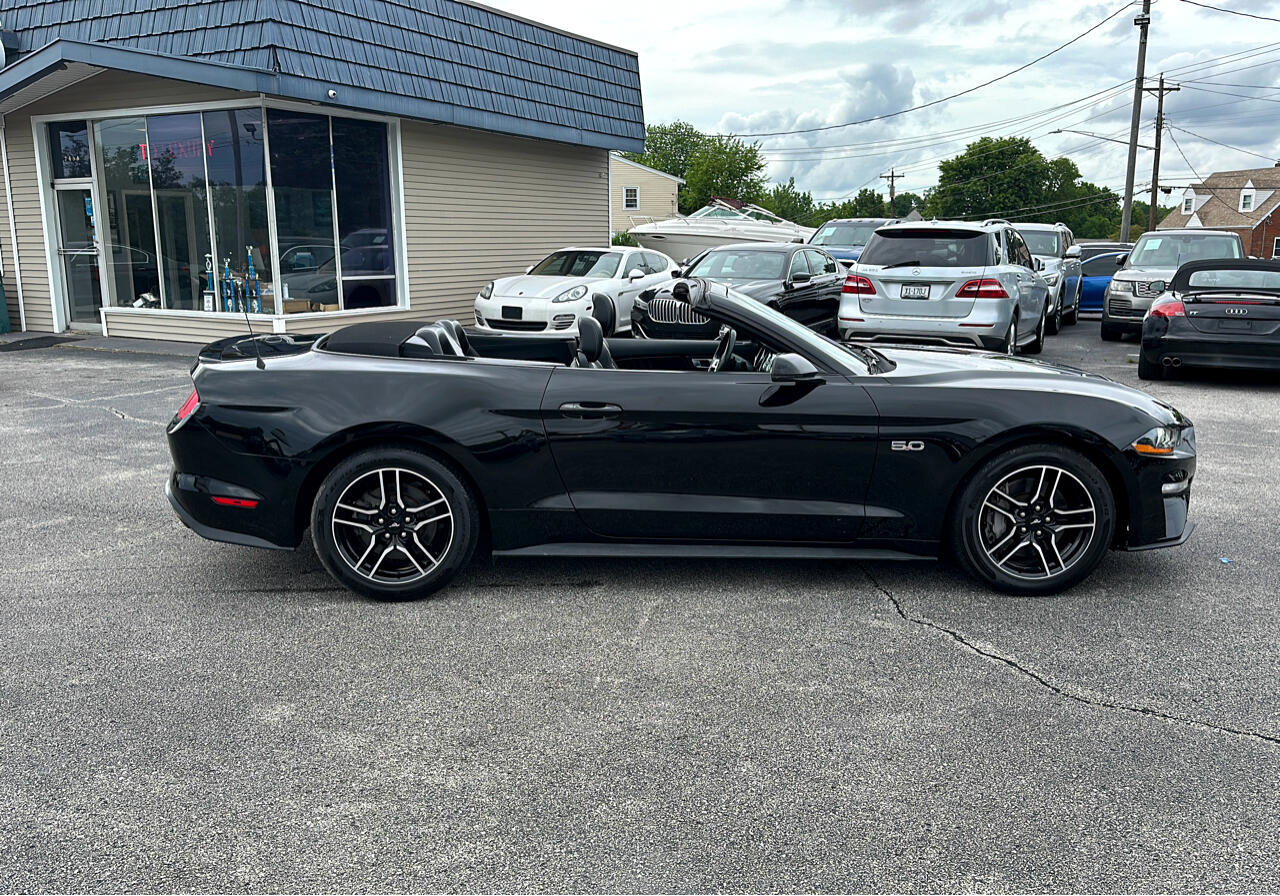 Used 2020 Ford Mustang GT Premium image 3