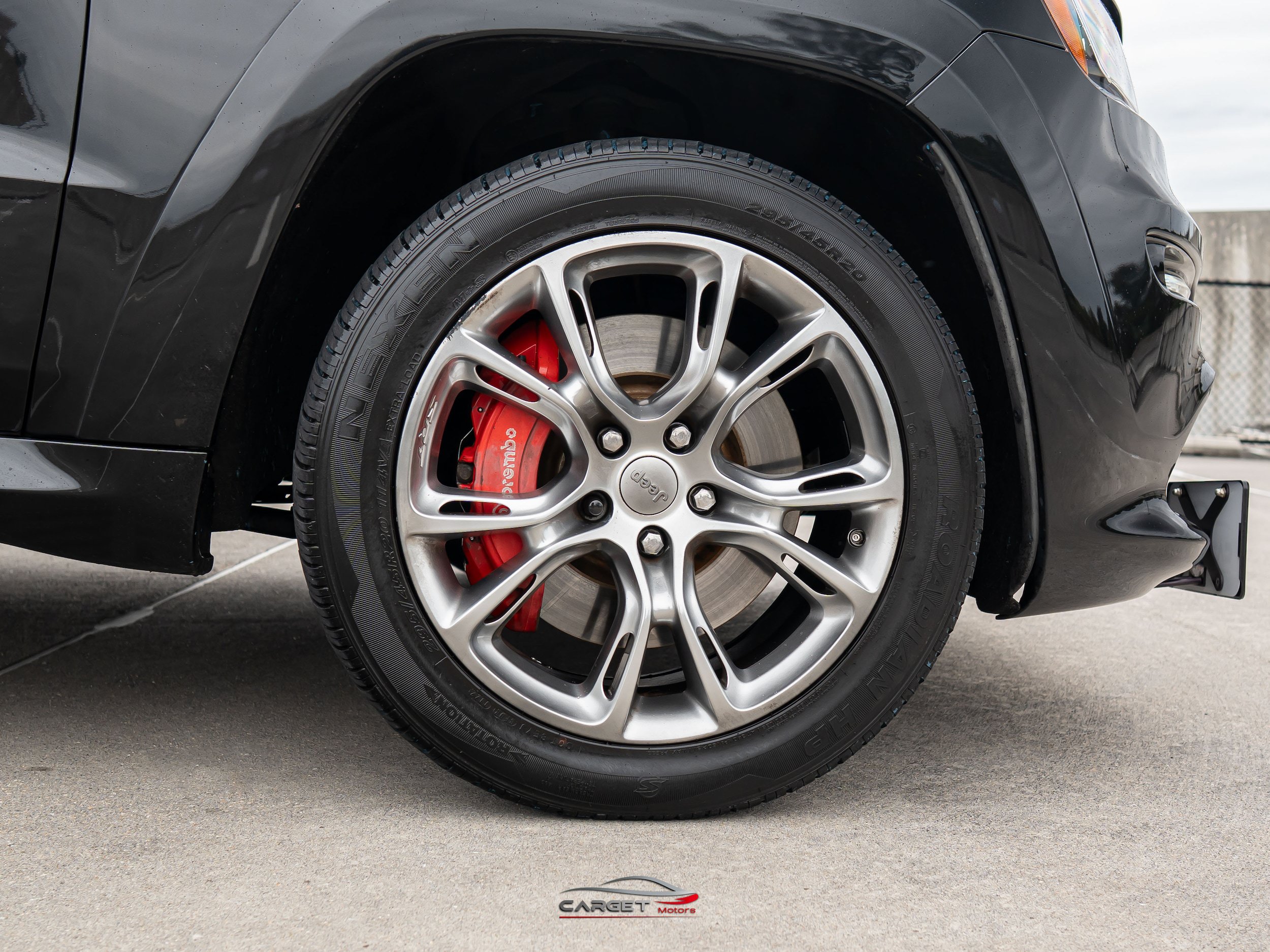 Used 2012 Jeep Grand Cherokee SRT8 w/ Luxury Group II AWD/4WD image 10