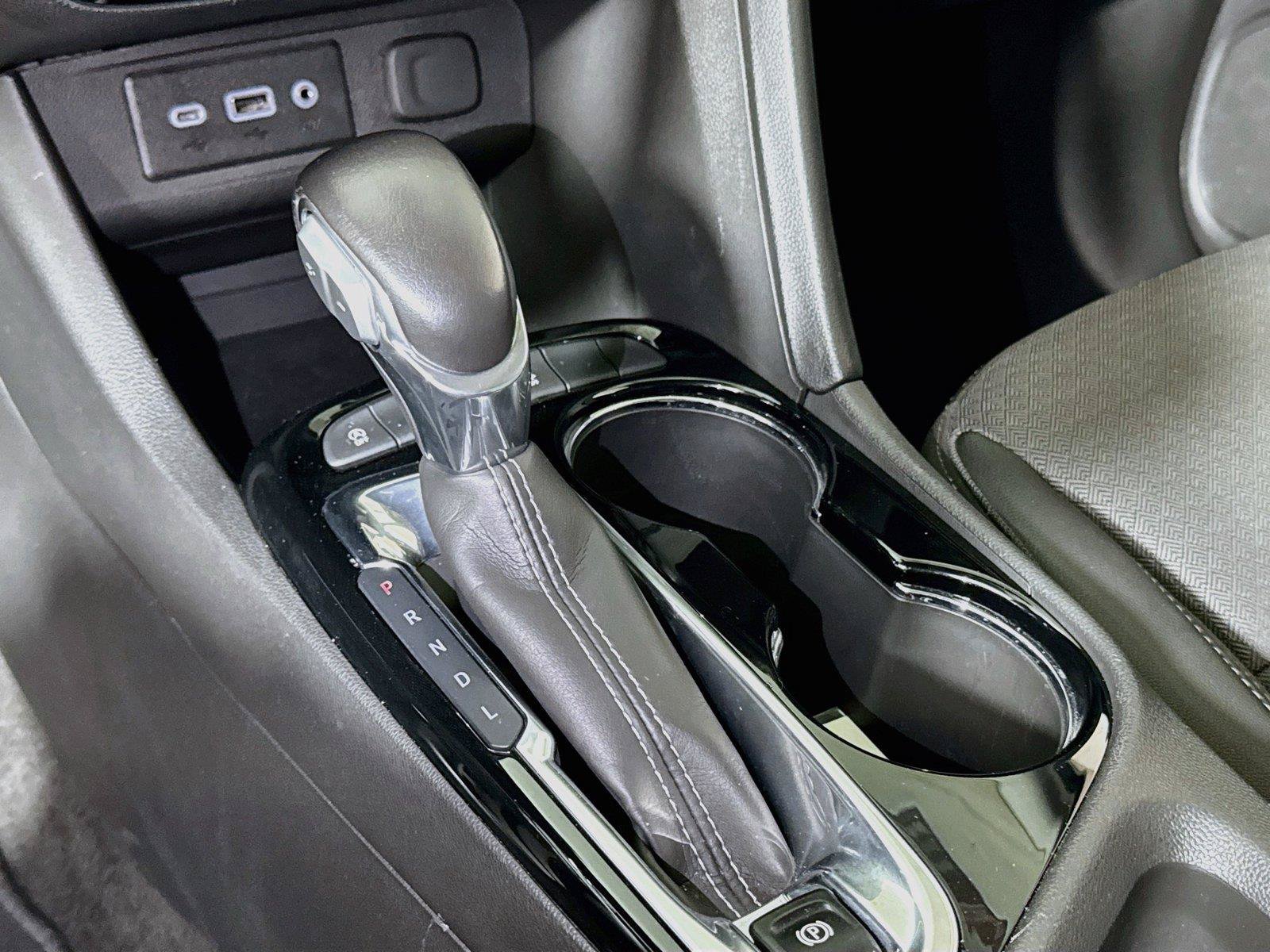 Used 2023 Buick Encore GX Select w/ Sport Touring Package FWD image 15