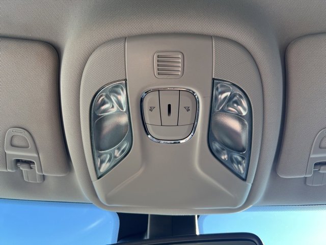 Used 2022 Jeep Compass Latitude image 15