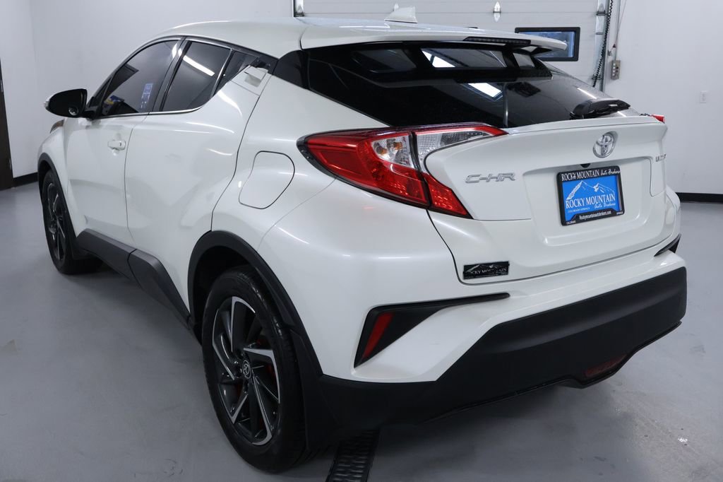 Used 2021 Toyota C-HR Limited image 5