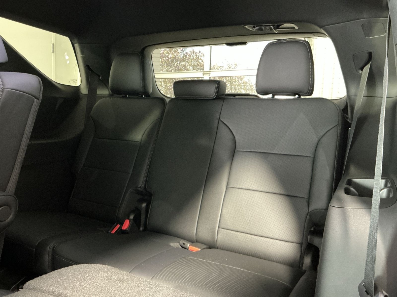 New 2026 Chevrolet Traverse High Country FWD image 32