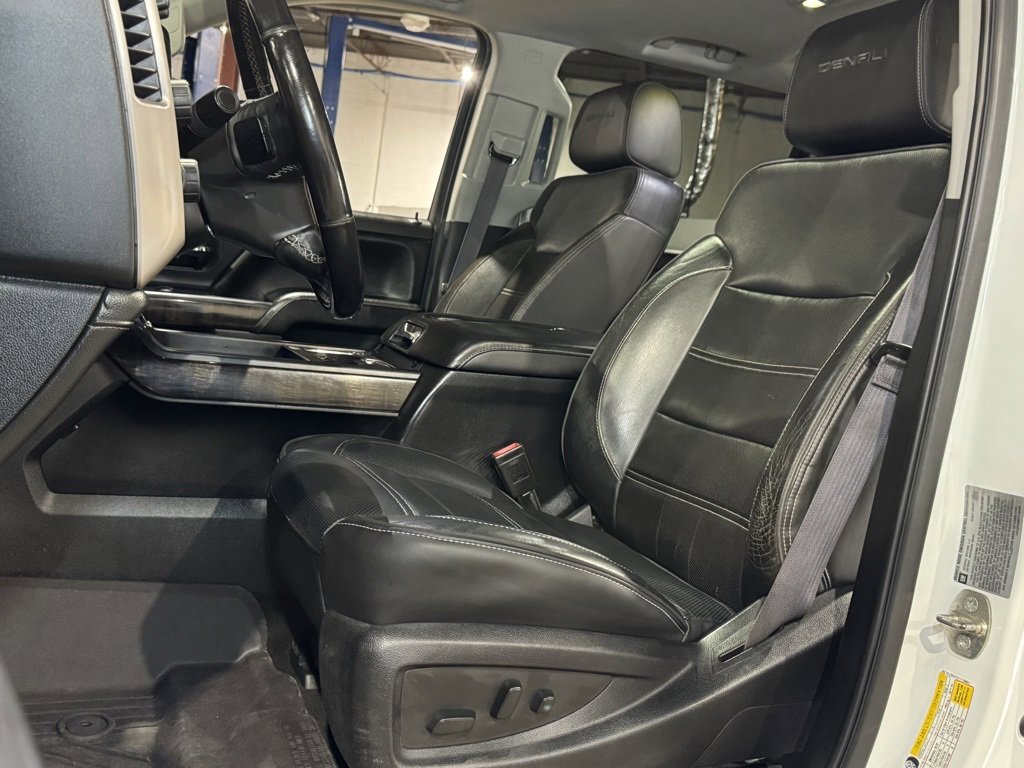 Used 2015 GMC Sierra 3500 Denali image 33
