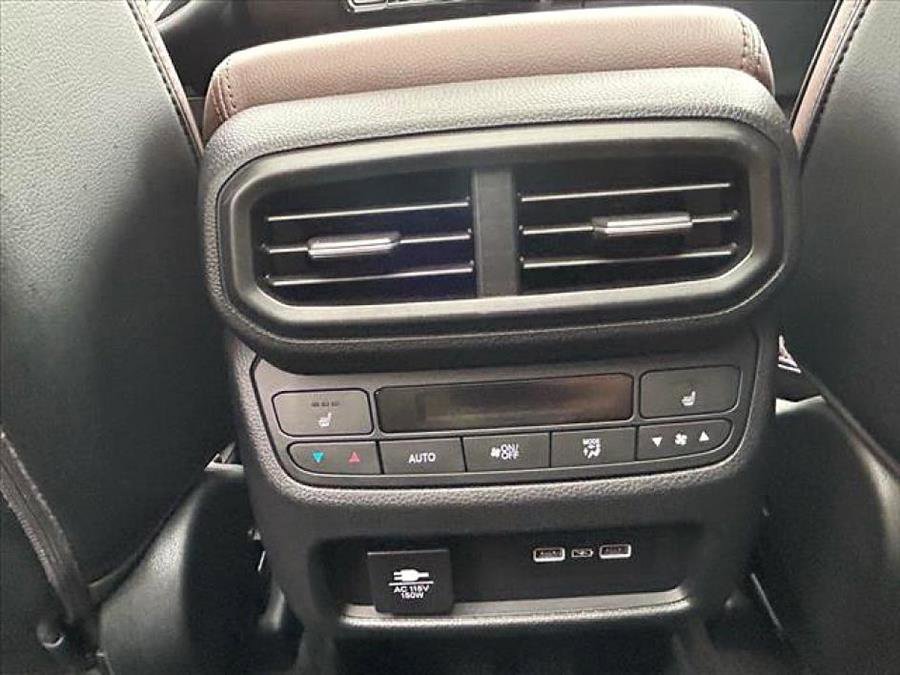 Used 2023 Honda Pilot Elite image 31