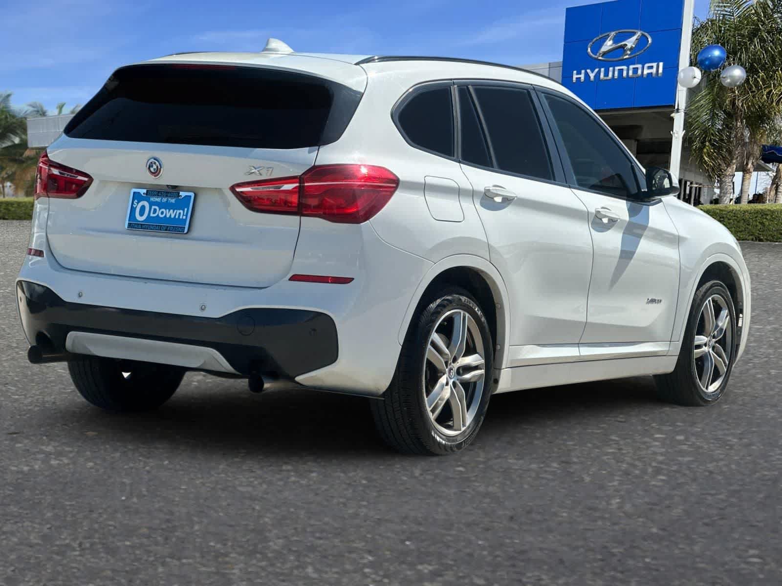 Used 2017 BMW X1 xDrive28i AWD/4WD image 3