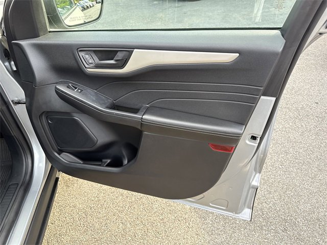 Used 2022 Ford Escape SE w/ Convenience Package image 28