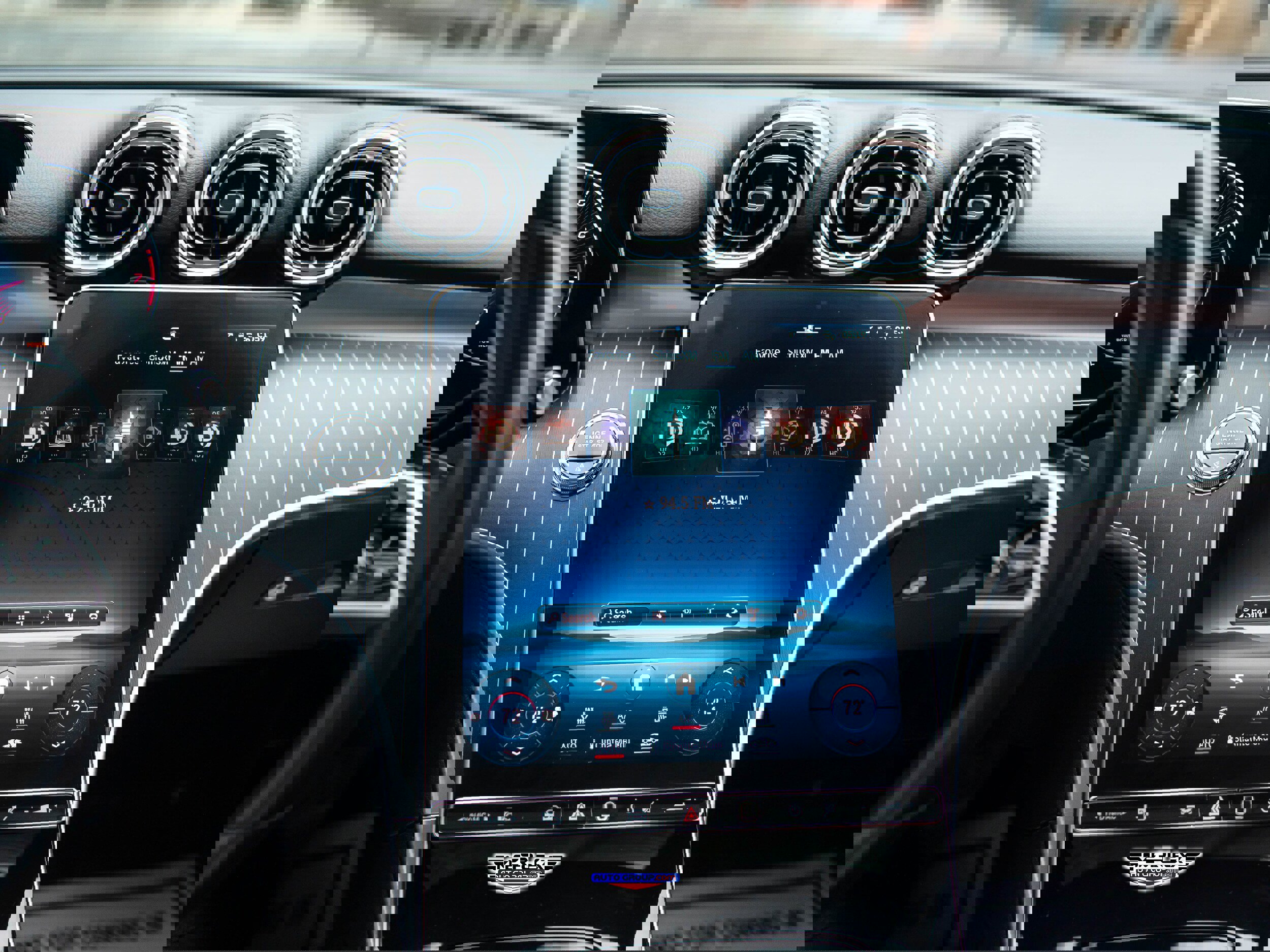 Used 2022 Mercedes-Benz C 300 Sedan w/ Exclusive Trim Package image 31