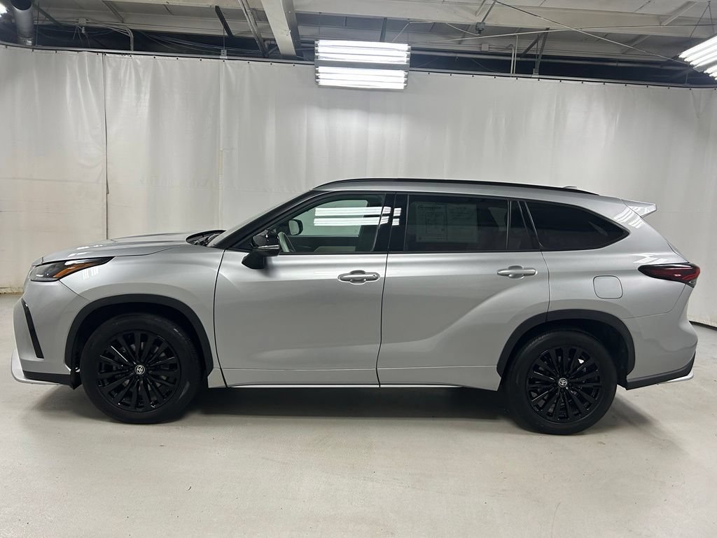 Certified 2025 Toyota Highlander XSE AWD/4WD image 8