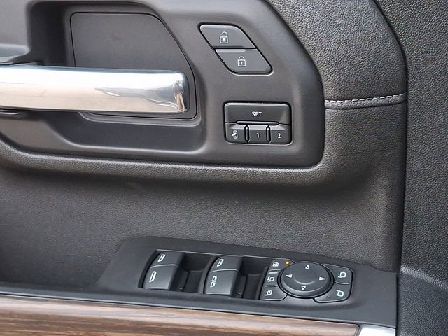 Used 2023 Chevrolet Silverado 3500 High Country image 24
