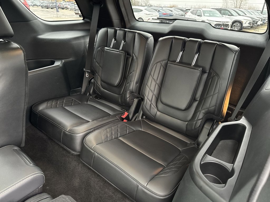 Used 2018 Ford Explorer Platinum image 24