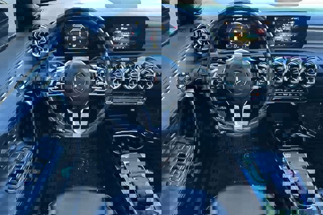 Used 2020 Mercedes-Benz CLA 250 image 16