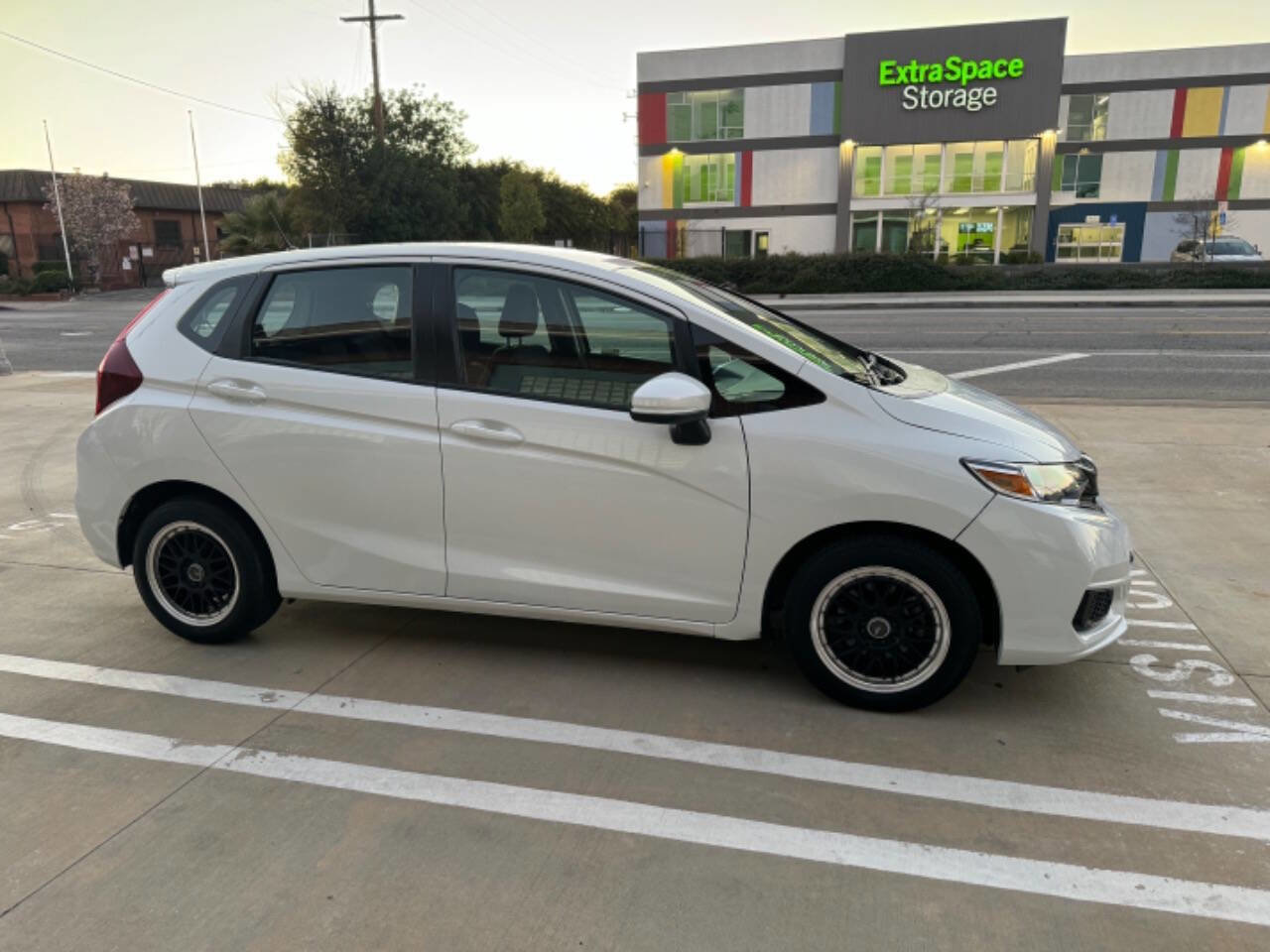 Used 2019 Honda Fit LX image 5