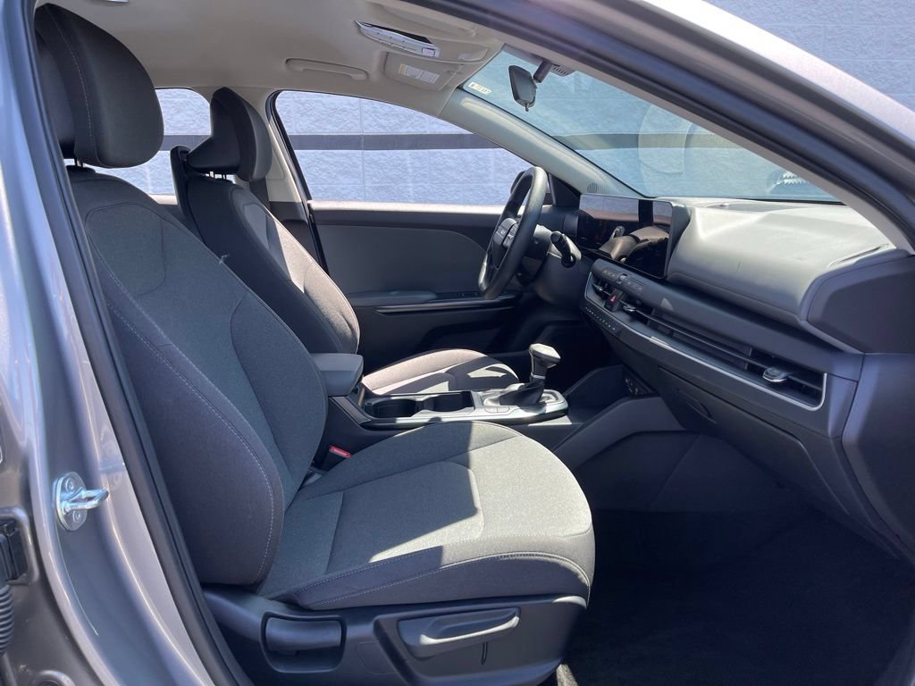 Used 2025 Kia K4 FWD image 26