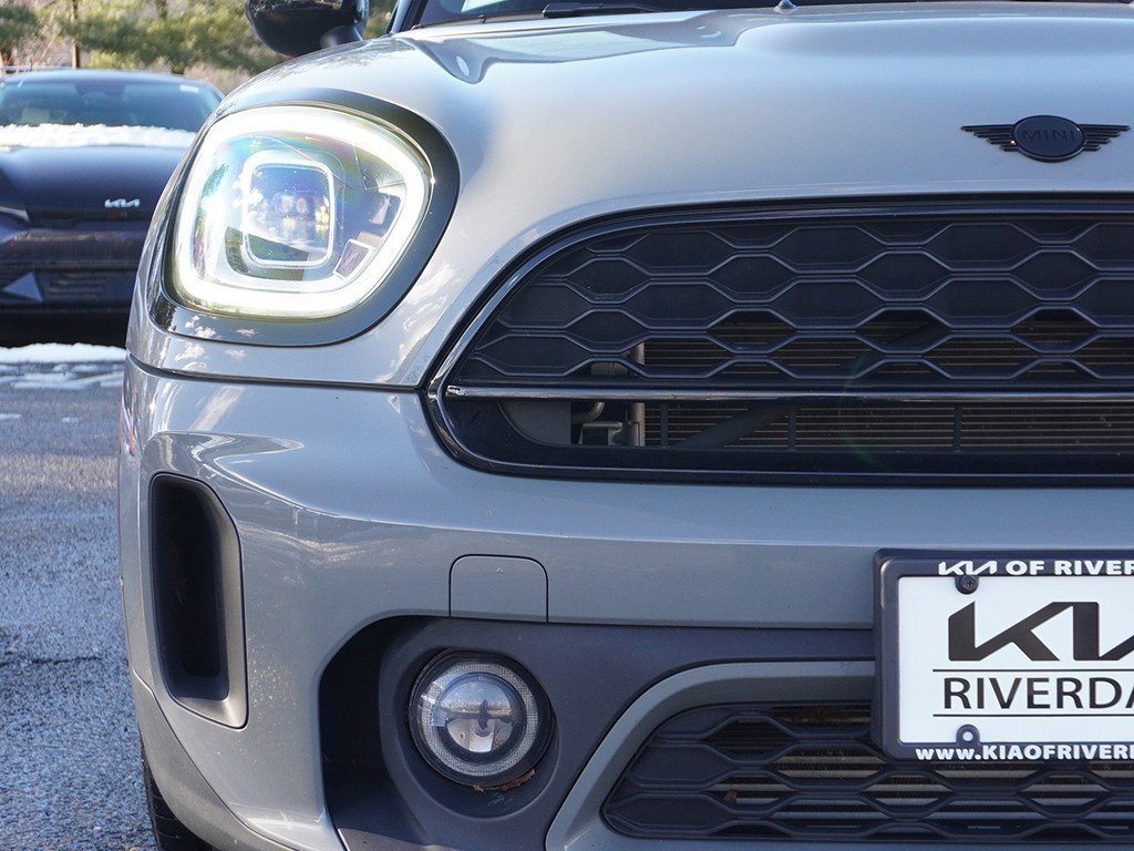 Used 2022 MINI Cooper Countryman S w/ Premium Package image 12