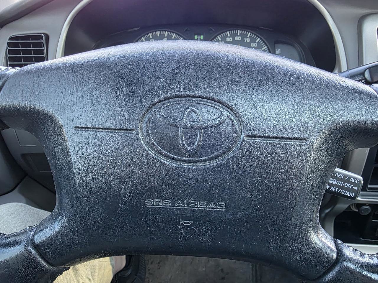 Used 2001 Toyota 4Runner SR5 image 16