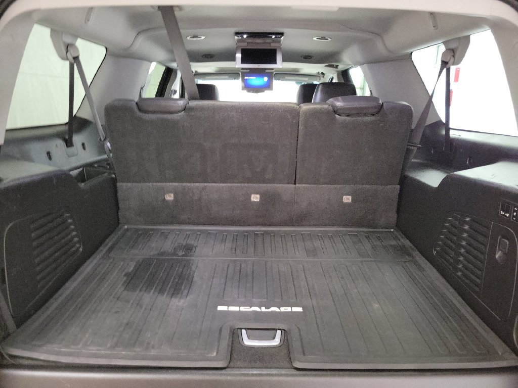 Certified 2019 Cadillac Escalade ESV Premium Luxury AWD/4WD image 22