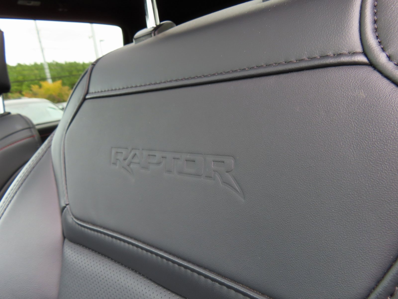 Used 2025 Ford F150 Raptor image 38