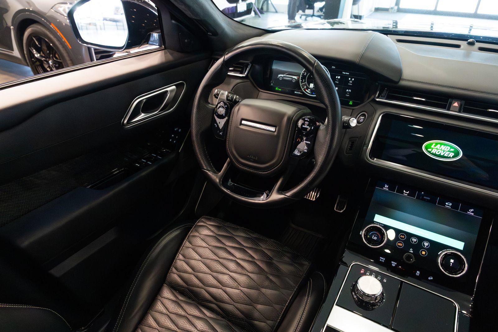 Used 2020 Land Rover Range Rover Velar SV Autobiography Dynamic AWD/4WD image 10