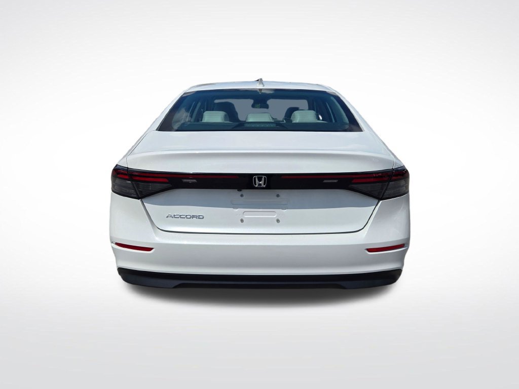 Used 2023 Honda Accord EX image 7