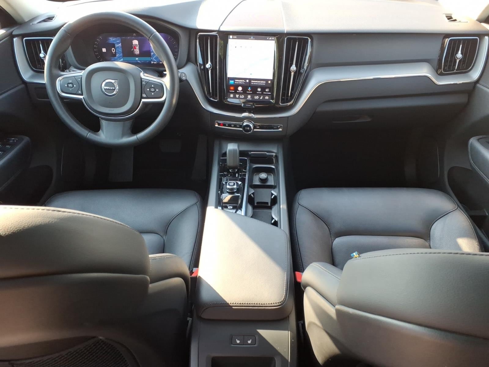Certified 2024 Volvo XC60 B5 Core w/ Climate Package AWD/4WD image 12