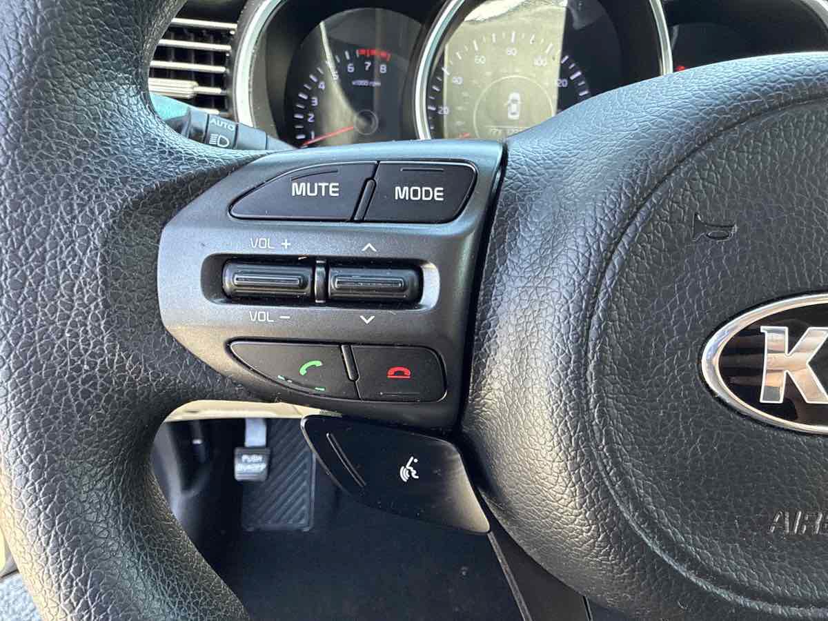 Used 2015 Kia Optima LX FWD image 24