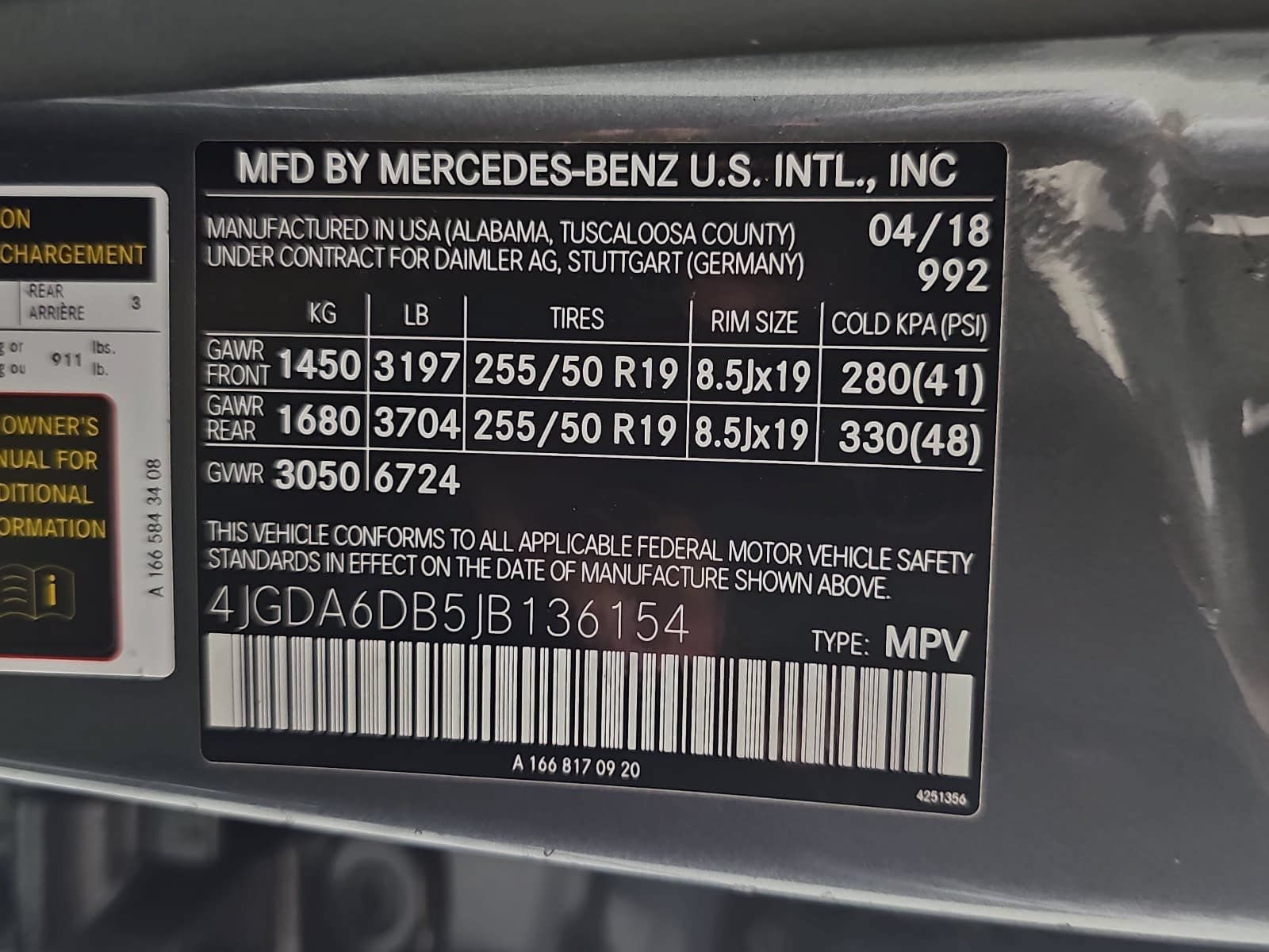 Used 2018 Mercedes-Benz GLE 550e 4MATIC image 33